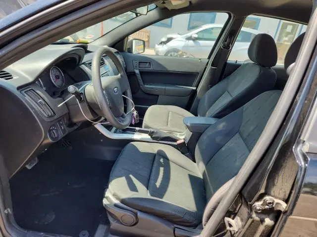 2011 FORD FOCUS SE  