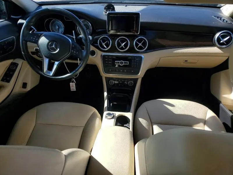 2015 MERCEDES-BENZ GLA 250  