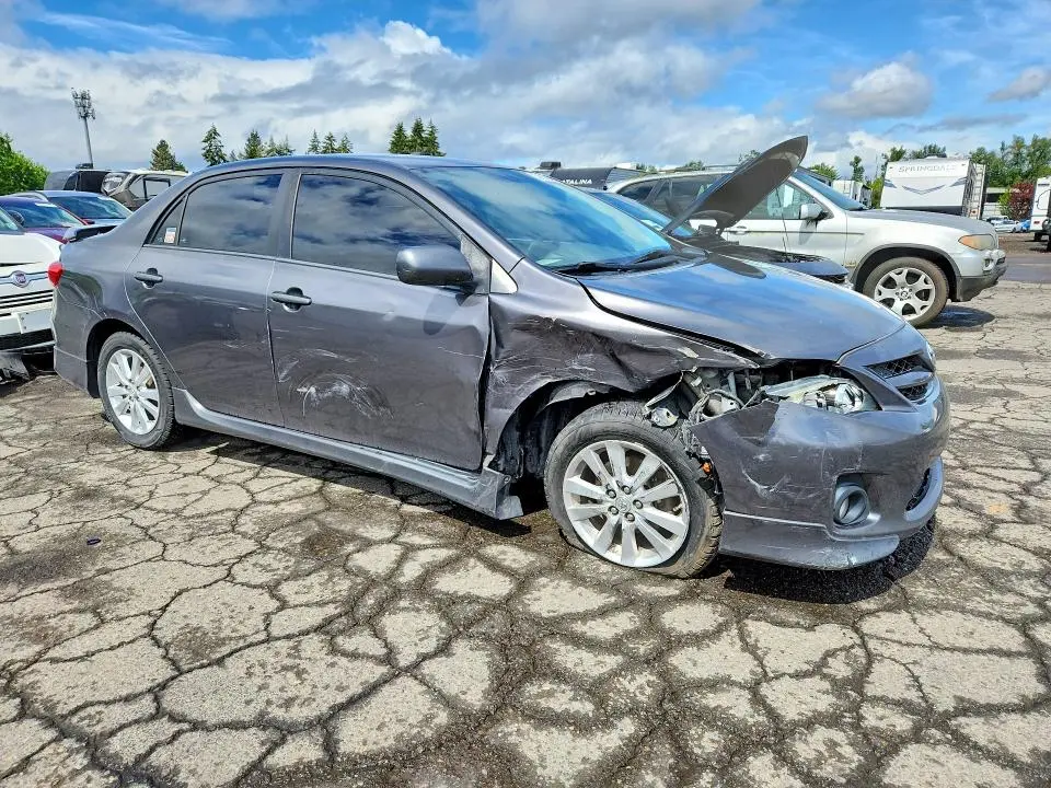 2013 TOYOTA COROLLA S  