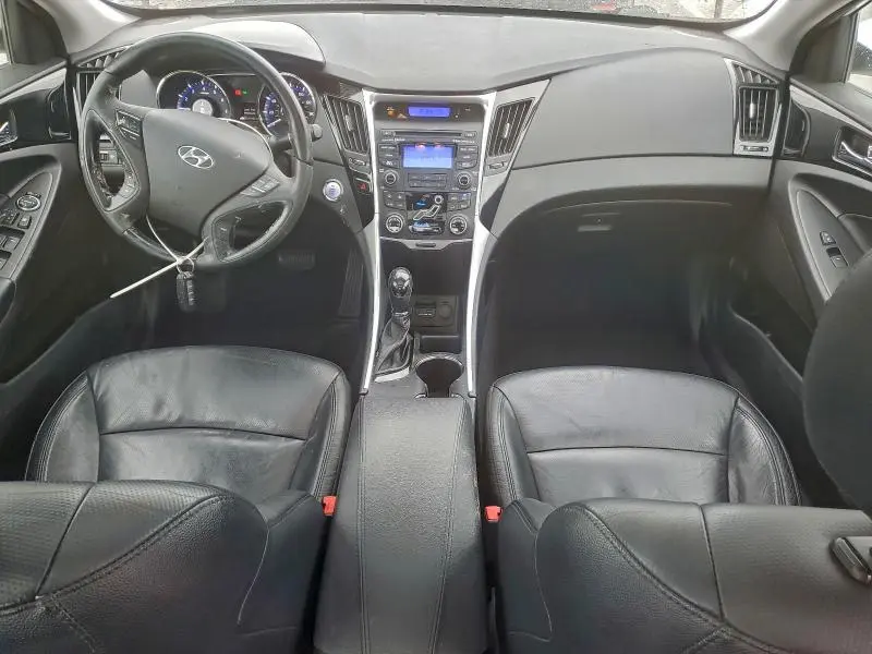 2012 HYUNDAI SONATA SE  