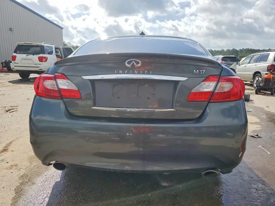 2013 INFINITI M37 BASE  