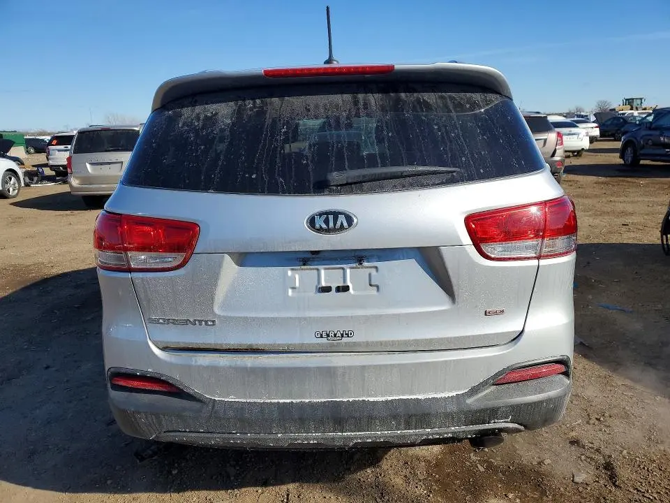 2016 KIA SORENTO LX  