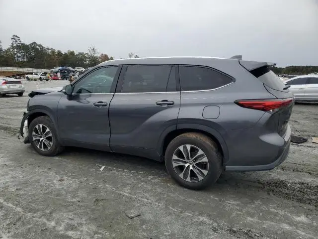 2020 TOYOTA HIGHLANDER XLE  