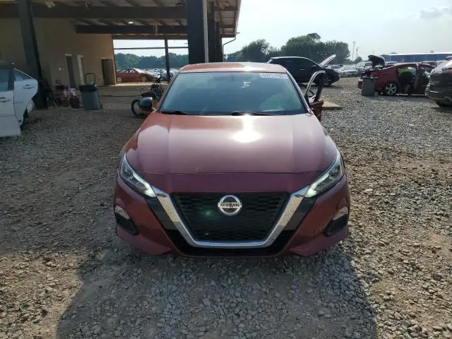 2019 NISSAN ALTIMA SR  