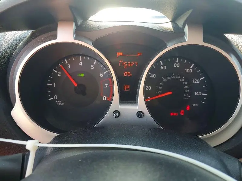 2016 NISSAN JUKE S  