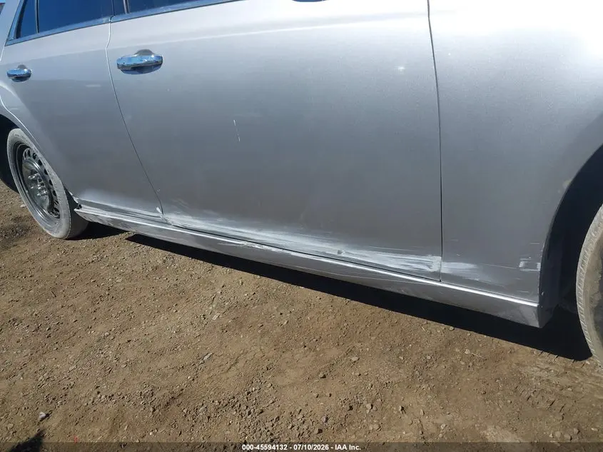 2011 CHRYSLER 300 LIMITED