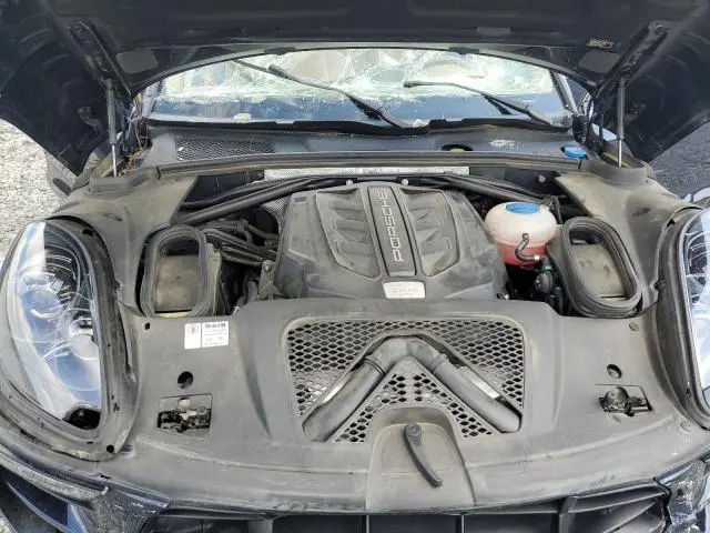 2017 PORSCHE MACAN GTS  