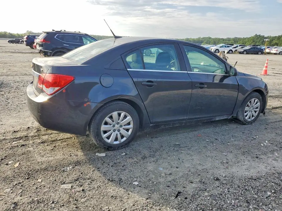 2011 CHEVROLET CRUZE LT  