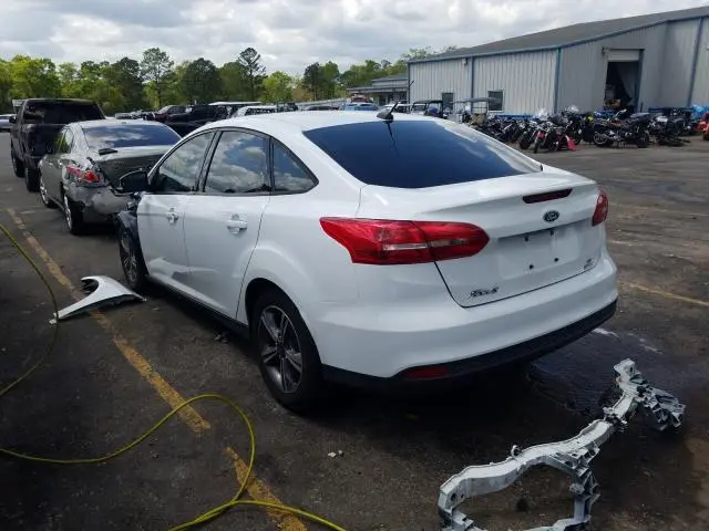 2017 FORD FOCUS SE