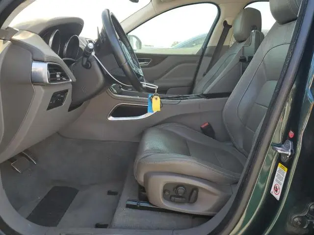 2017 JAGUAR F-PACE R - SPORT  