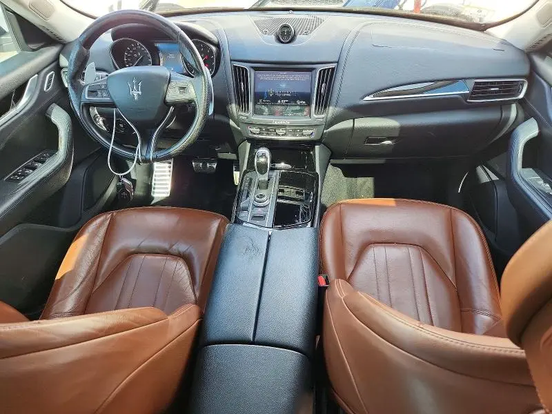 2017 MASERATI LEVANTE SPORT  