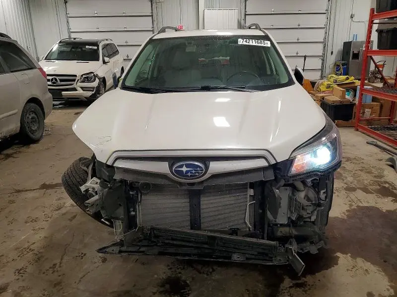 2019 SUBARU FORESTER PREMIUM  