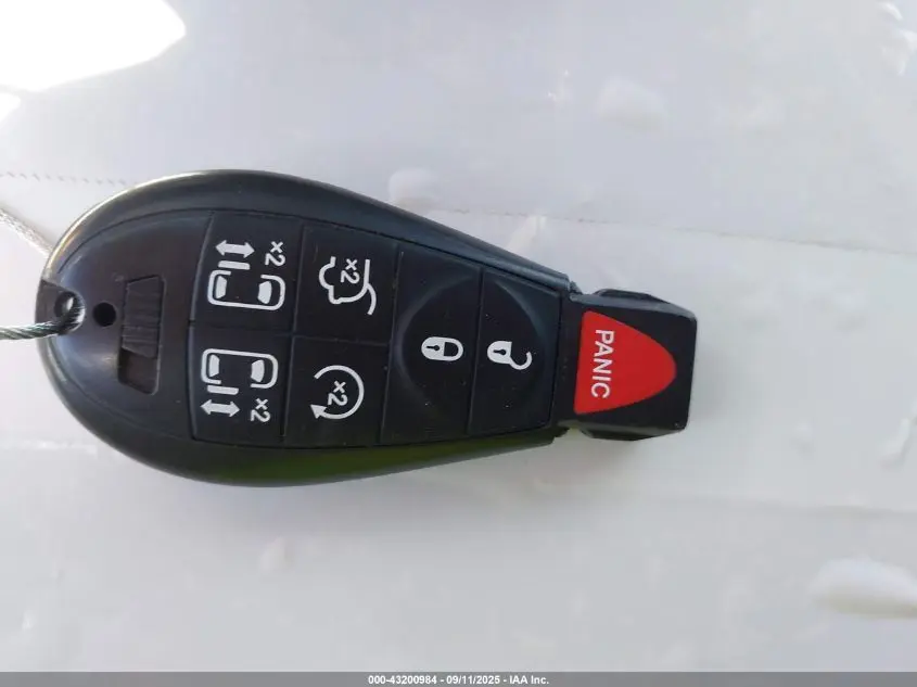 2014 CHRYSLER TOWN & COUNTRY TOURING