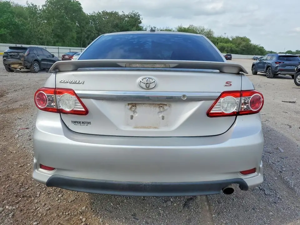 2011 TOYOTA COROLLA S  