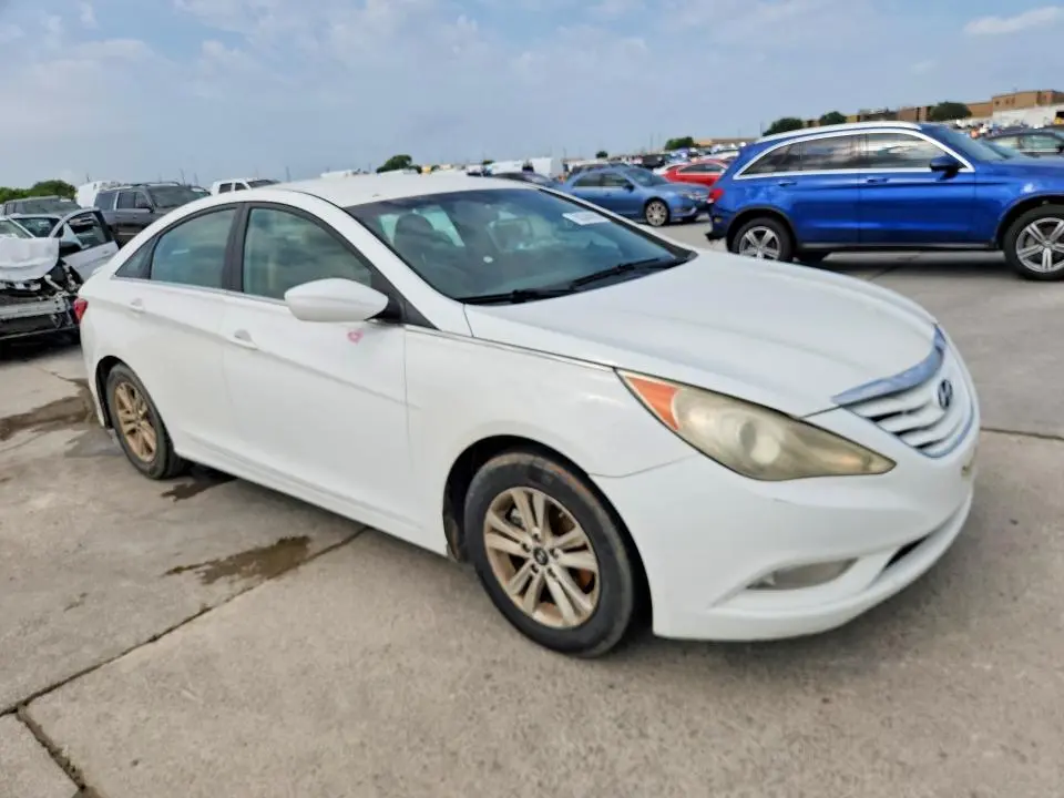 2013 HYUNDAI SONATA GLS  