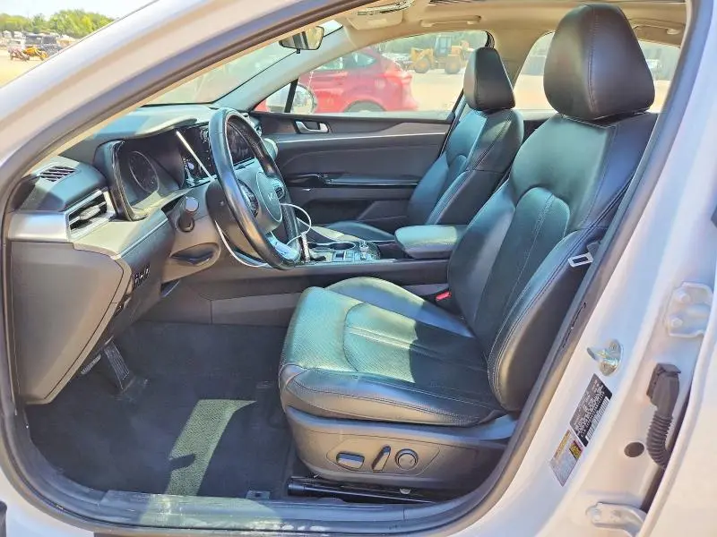 2022 KIA K5 EX  