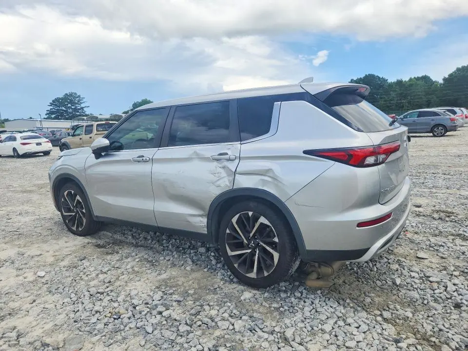 2022 MITSUBISHI OUTLANDER SE  