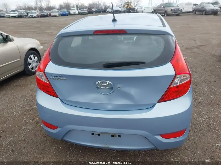 2012 HYUNDAI ACCENT GS