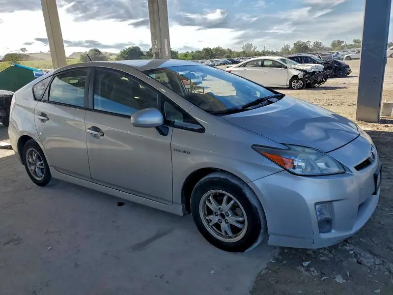 2011 TOYOTA PRIUS TWO  