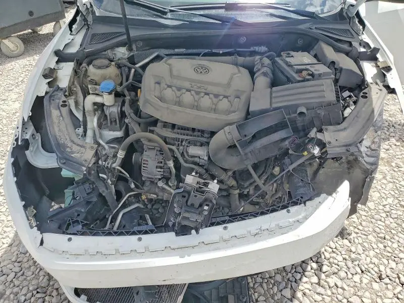 2019 VOLKSWAGEN PASSAT WOLFSBURG  