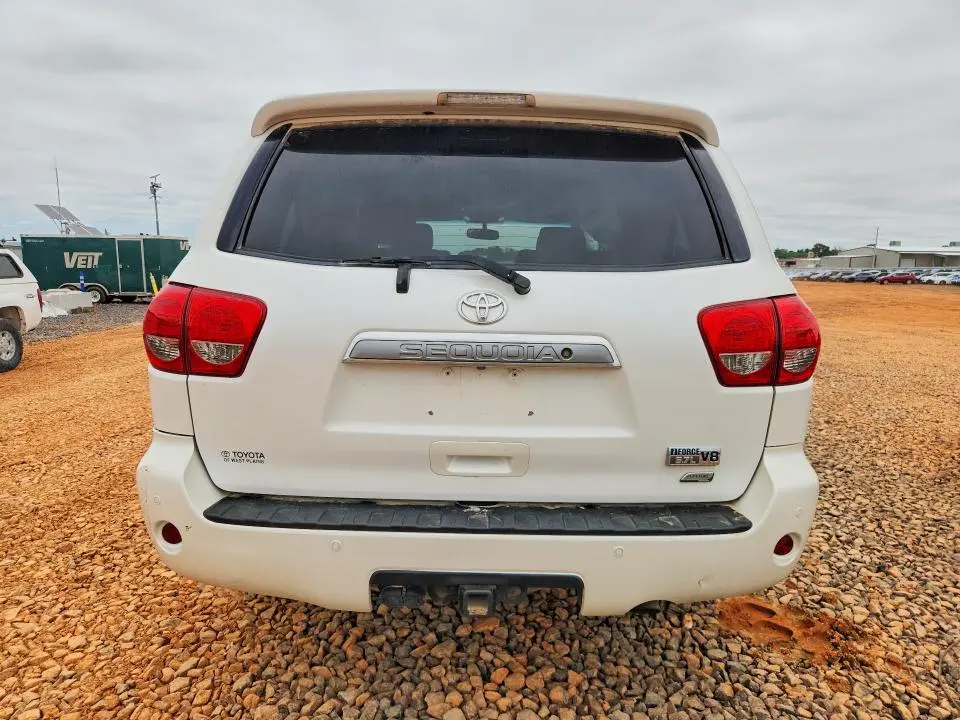 2013 TOYOTA SEQUOIA PLATINUM  