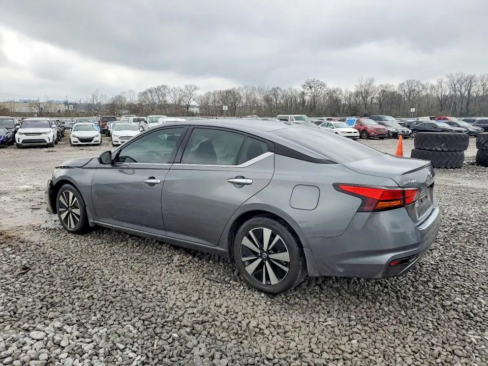 2022 NISSAN ALTIMA SL  