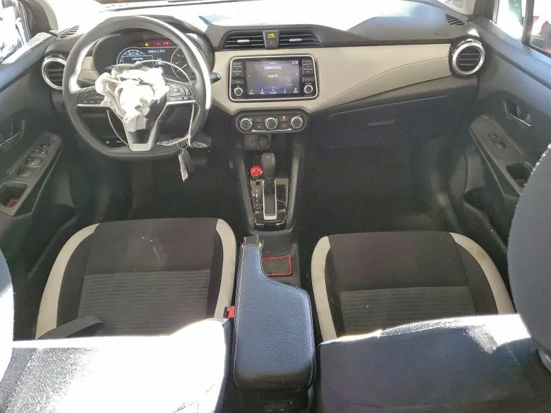 2022 NISSAN VERSA SV  