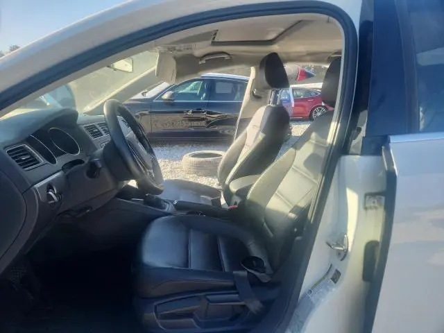 2017 VOLKSWAGEN JETTA SE  