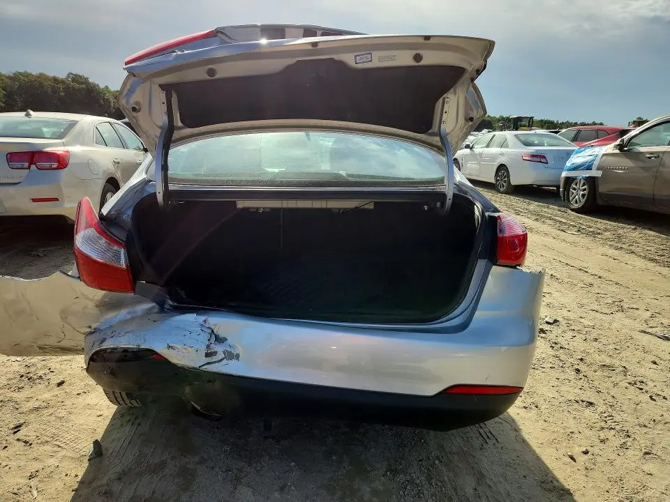 2015 KIA FORTE LX  