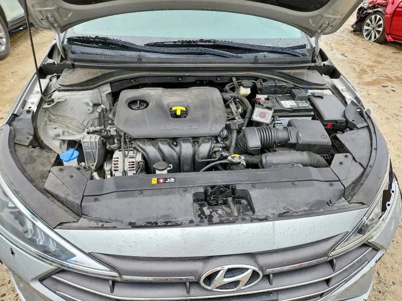 2020 HYUNDAI ELANTRA SEL  