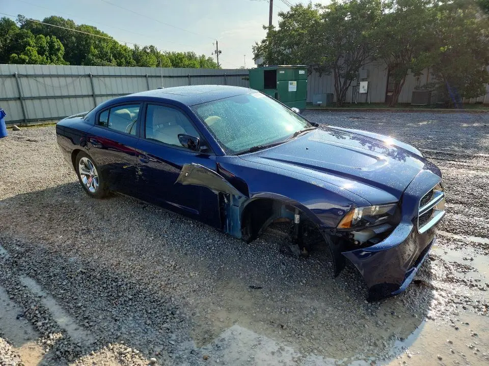 2013 DODGE CHARGER SXT  
