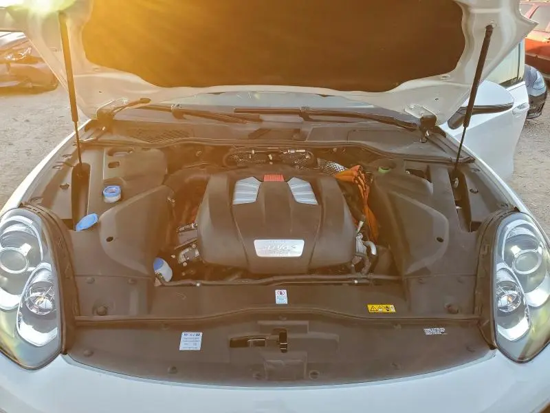 2016 PORSCHE CAYENNE SE HYBRID  