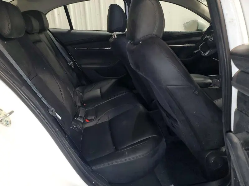 2025 MAZDA 3 PREFERRED  