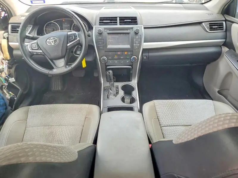 2015 TOYOTA CAMRY SE  