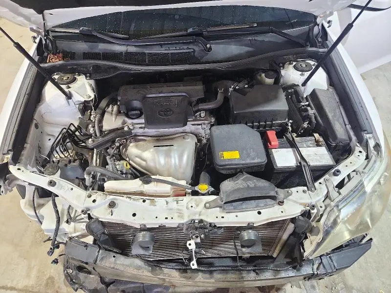 2014 TOYOTA CAMRY SE  