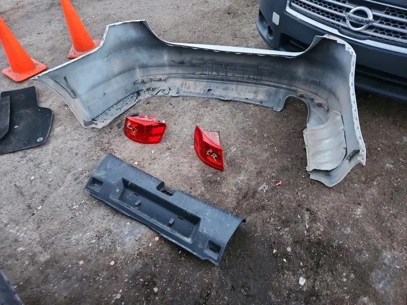 2011 VOLKSWAGEN JETTA SEL  