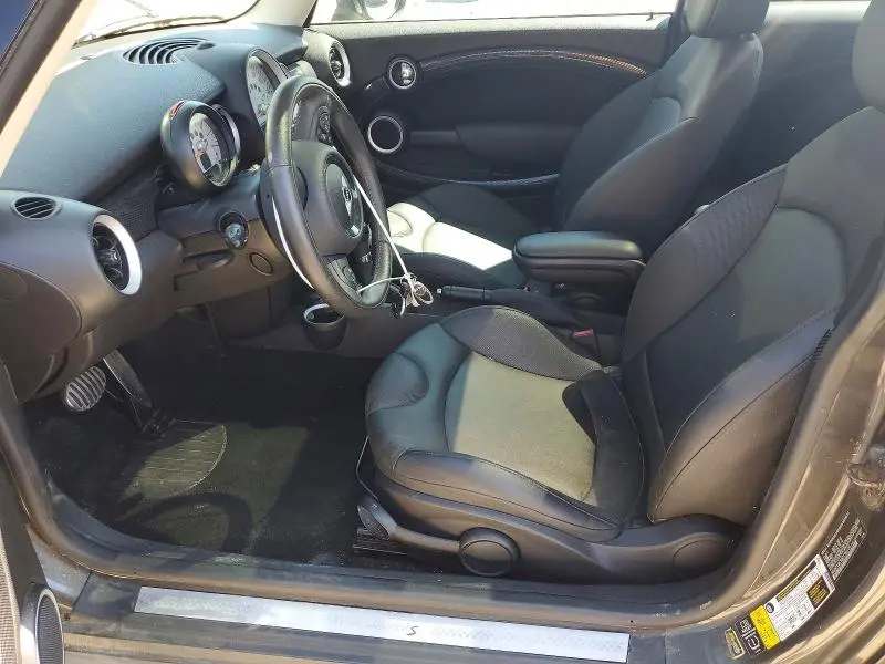 2013 MINI COOPER S  