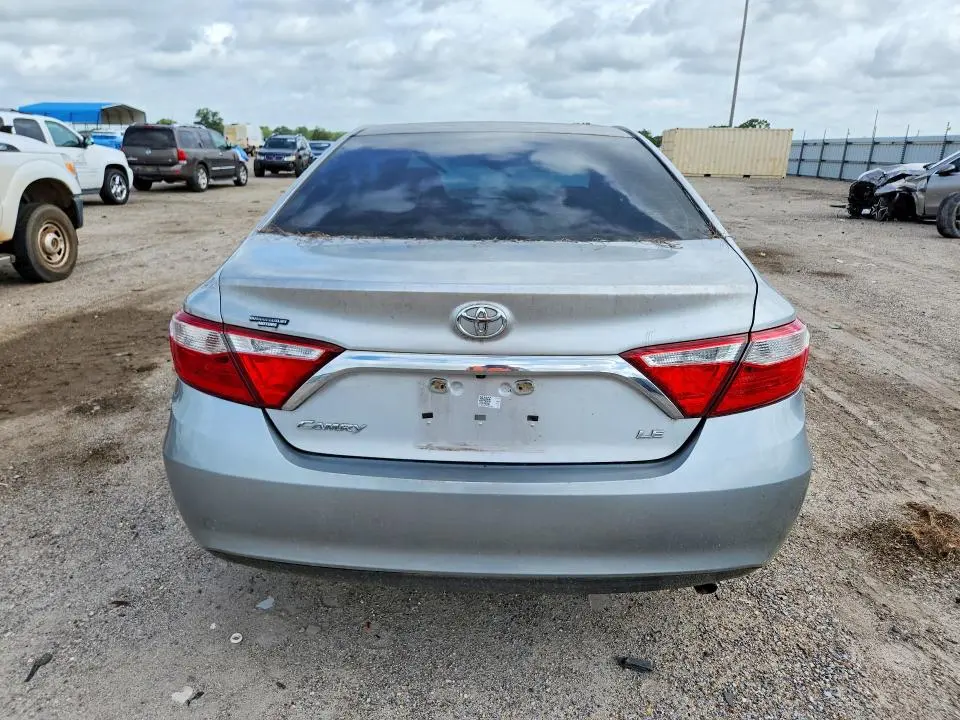 2017 TOYOTA CAMRY LE  