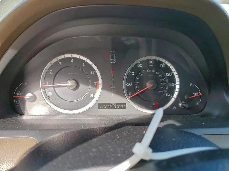 2010 HONDA ACCORD LX  