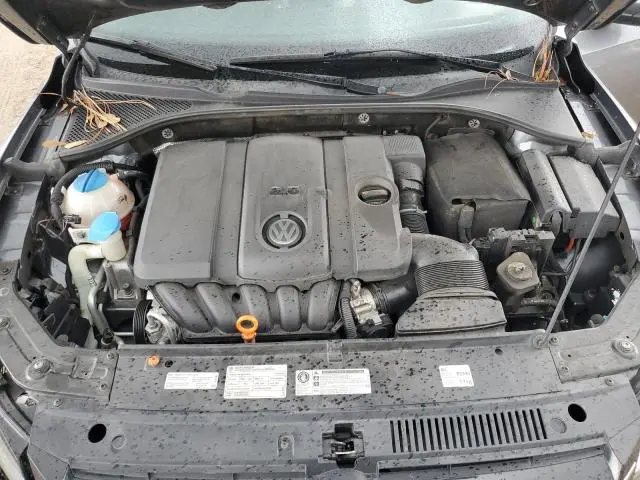 2012 VOLKSWAGEN PASSAT SE  