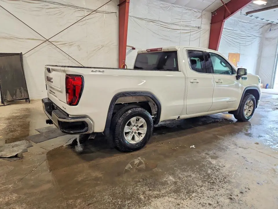 2022 GMC SIERRA K1500 SLE  