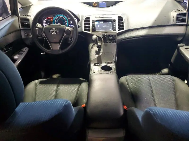 2013 TOYOTA VENZA LE  