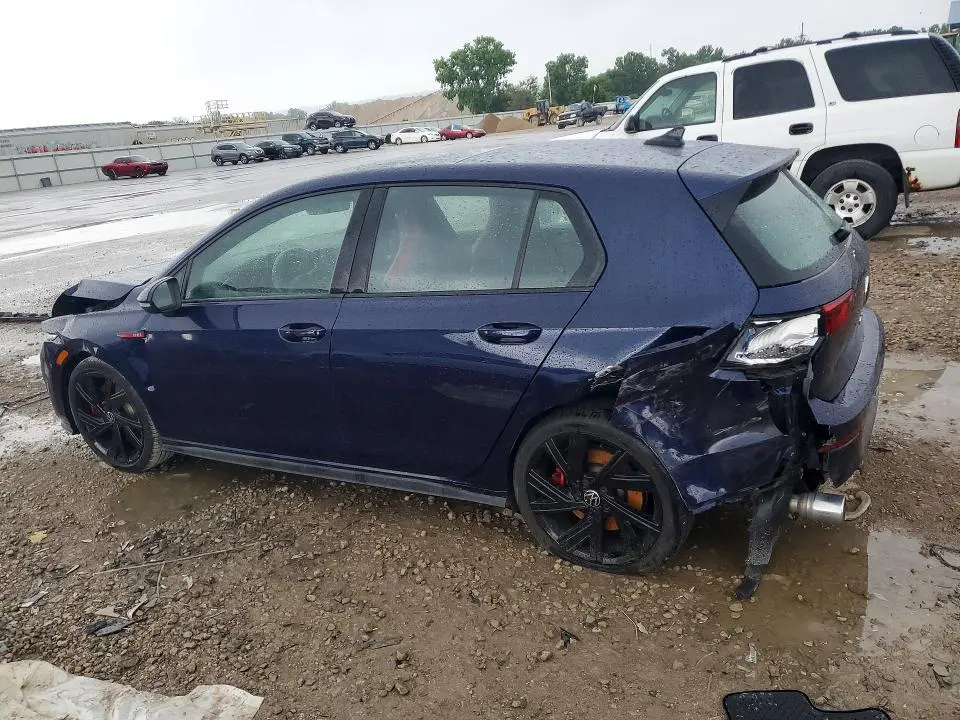 2022 VOLKSWAGEN GTI SE  