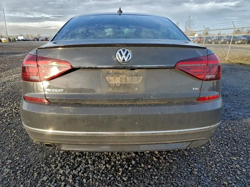 2017 VOLKSWAGEN PASSAT R-LINE  