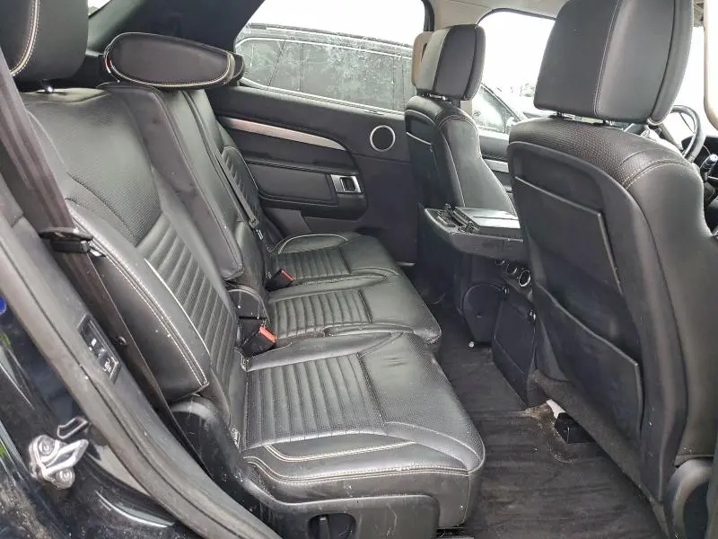 2017 LAND ROVER DISCOVERY FIRST EDITION  