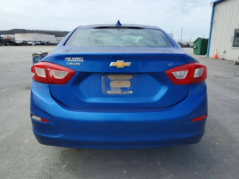 2017 CHEVROLET CRUZE LT  