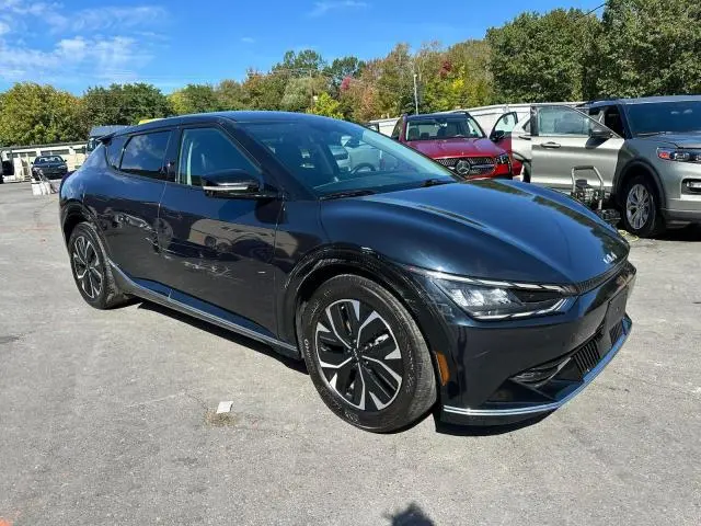 2023 KIA EV6 LIGHT  