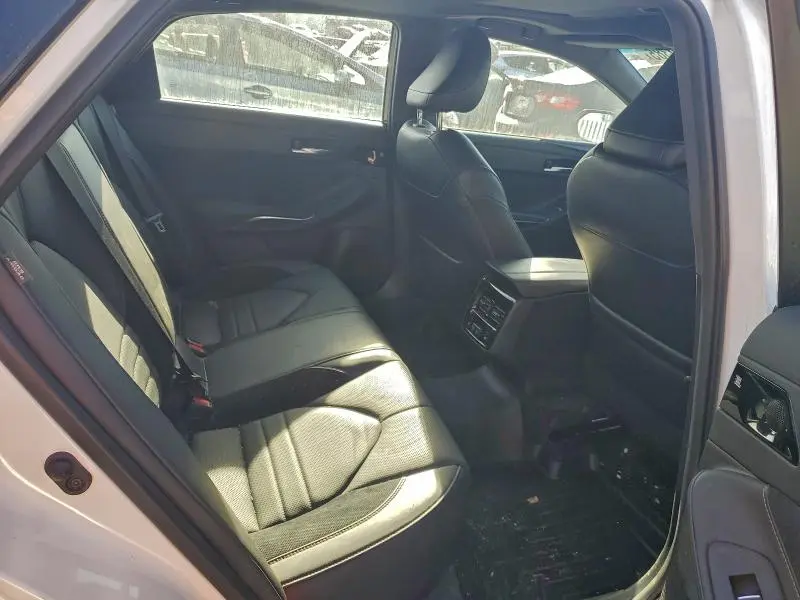 2022 TOYOTA AVALON TOURING  