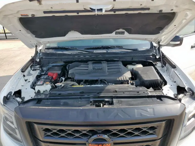 2021 NISSAN TITAN SV  