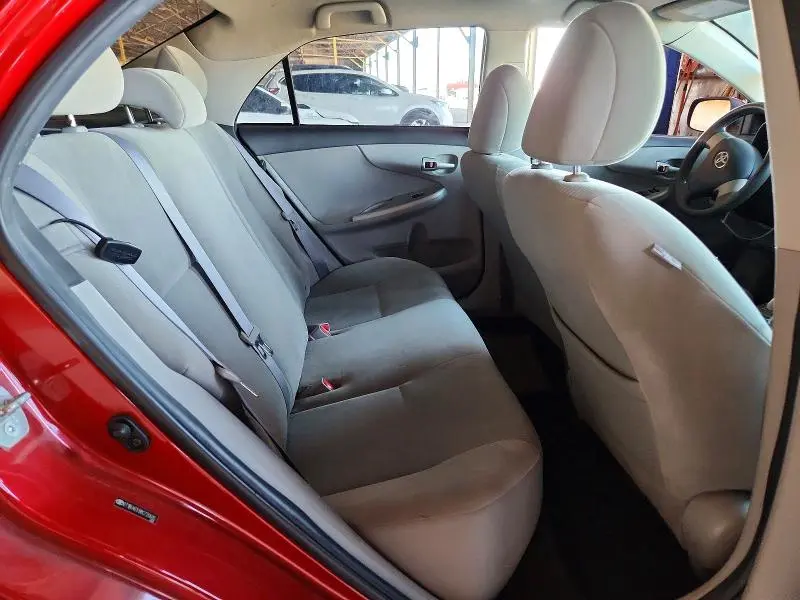 2011 TOYOTA COROLLA LE  